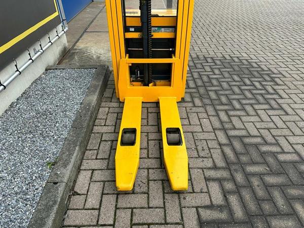 Grote foto vs 21848 elektrische triplex stapelaar jungheinrich ejc16 4.600mm doe het zelf en verbouw hefwerktuigen