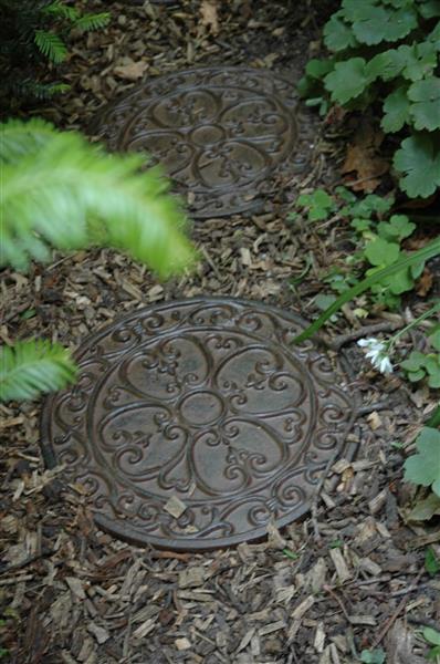 Grote foto staptegel rond 30 cm. klassiek gietijzer ss8 tuin en terras tuindecoratie