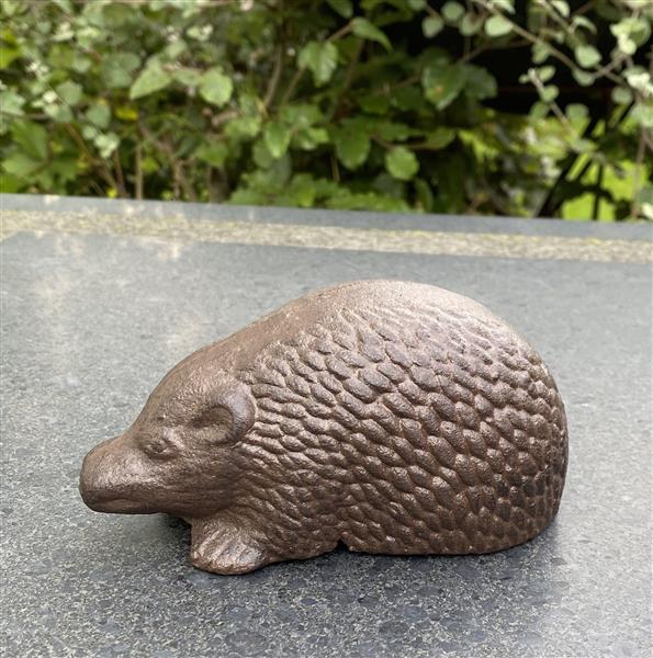 Grote foto dierenbeeld egel gietijzer groot tt46h tuin en terras tuindecoratie