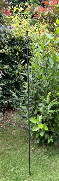 Grote foto plantensteun 150 cm. met sierknop zwart ps115 tuin en terras overige tuin en terras