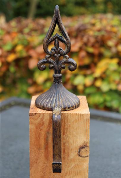 Grote foto stocking hanger franse lelie brons bruin gietijzer xm449c diversen overige diversen