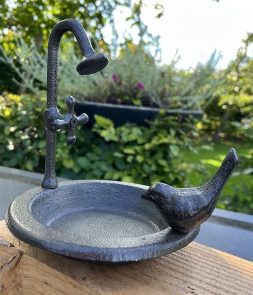 Grote foto vogelschaal vogelbad met vogel en douche gietijzer vb182 tuin en terras tuindecoratie