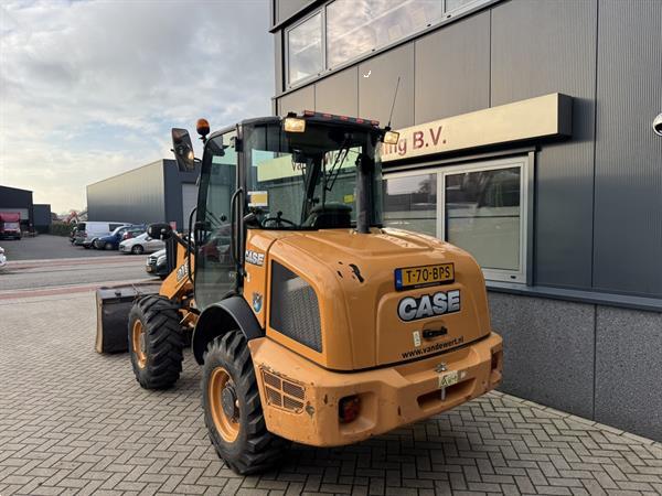 Grote foto case 21f shovel compact wheel loader 2016 bucket forks 3970hours agrarisch shovels