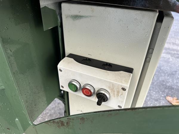 Grote foto potveer tulpen ontbolmachine agrarisch tuinbouw
