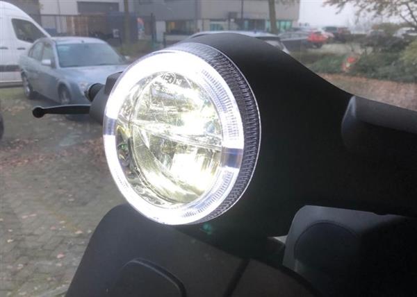 Grote foto led koplamp rso sense vx50 riva vespelini vespa look motoren overige accessoires