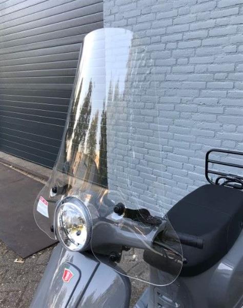 Grote foto windscherm transparant ronde koplamp rso sense riva vx50 vespelini vespa look motoren overige accessoires