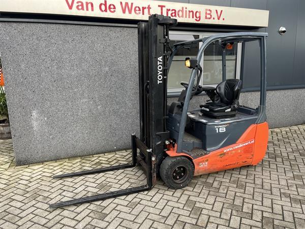 Grote foto heftruck toyota 8fbet18 triplo 500 freelift sideshift elektrisch 2013 agrarisch heftrucks