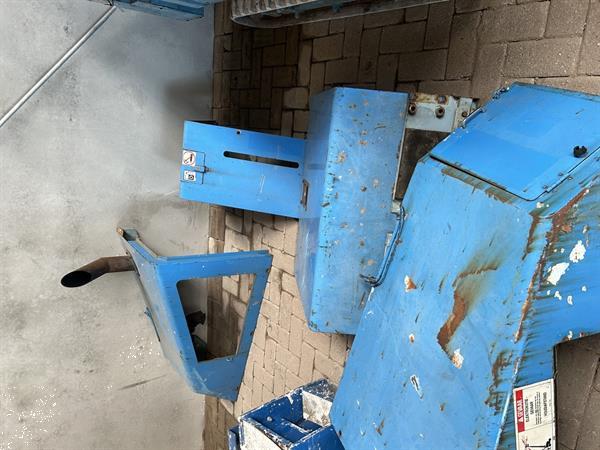 Grote foto moterblok en diverse kappen aichi sr12b hoogwerker doe het zelf en verbouw hoogwerkers