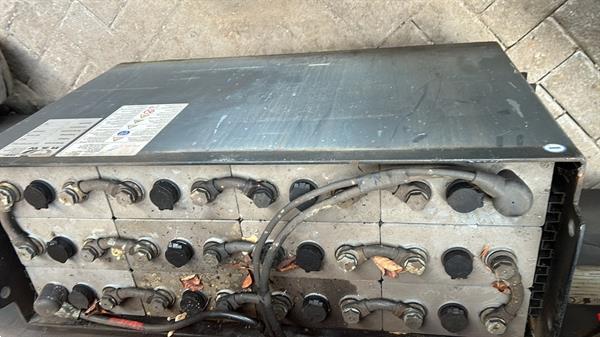 Grote foto moterblok en diverse kappen aichi sr12b hoogwerker doe het zelf en verbouw hoogwerkers