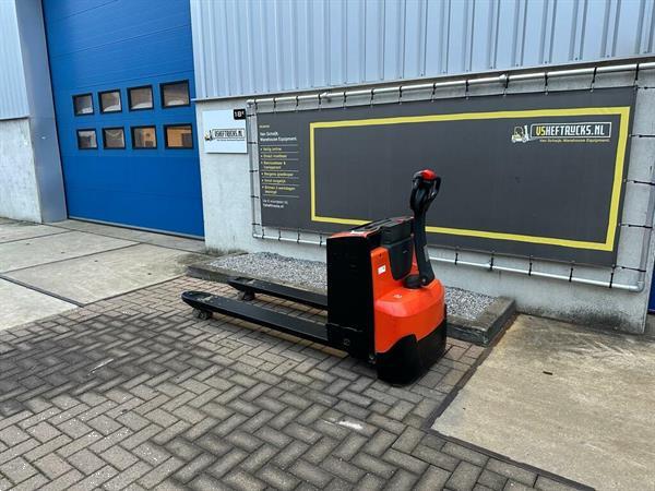 Grote foto vs 21941 elektrische palletwagen bt blokpallets doe het zelf en verbouw hefwerktuigen