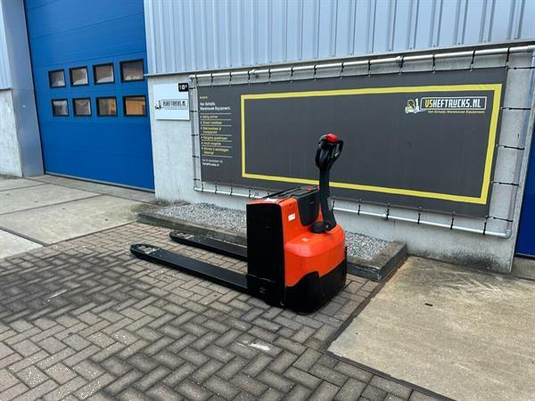Grote foto vs 21941 elektrische palletwagen bt blokpallets doe het zelf en verbouw hefwerktuigen