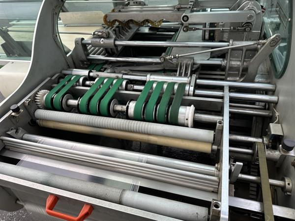 Grote foto waldyssa automac piu 55 strechfolie verpakkingsmachine met 2 meter transportband agrarisch tuinbouw