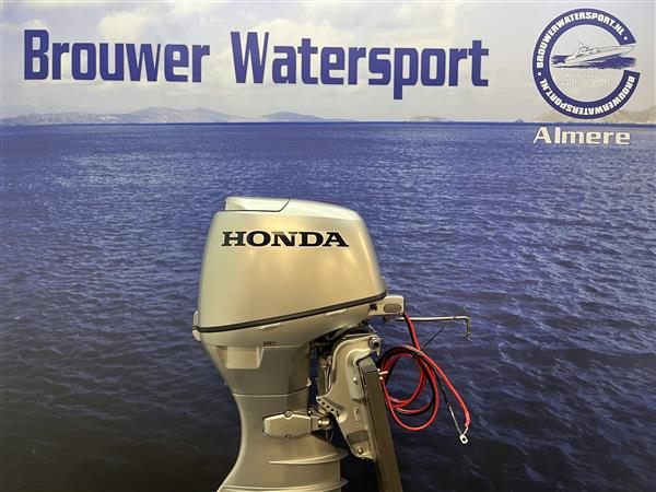 Grote foto honda 40 pk buitenboordmotor artnr. 6466 langstaart watersport en boten buiten en binnenboordmotoren