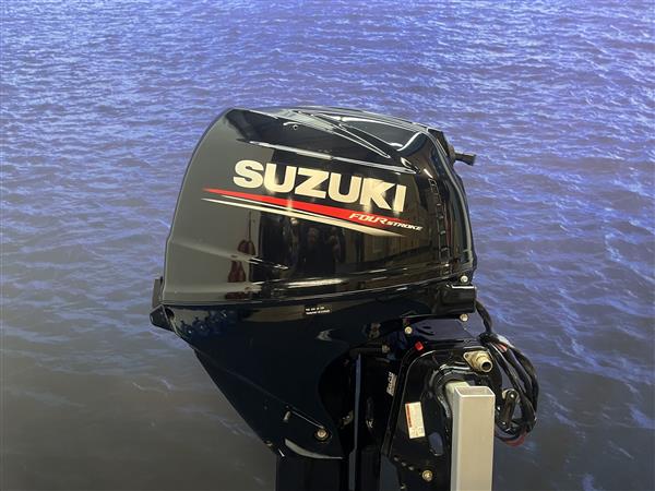 Grote foto suzuki 30 buitenboordmotor artnr. 1061 langstaart watersport en boten buiten en binnenboordmotoren