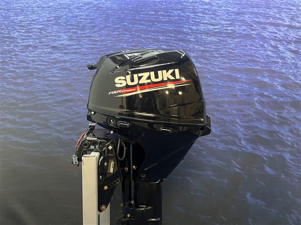 Grote foto suzuki 30 buitenboordmotor artnr. 1061 langstaart watersport en boten buiten en binnenboordmotoren