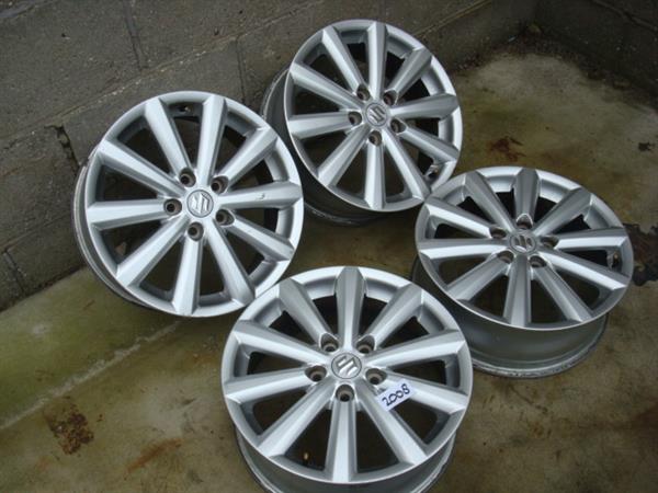 Grote foto 17 originele suziki originele velgen steek 5x114 3 auto onderdelen banden en velgen
