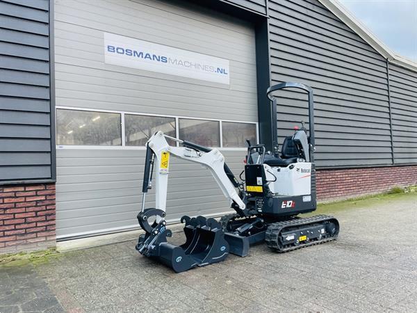 Grote foto bobcat e10z minigraver nieuw incl cw05 wissel 3 bakken doe het zelf en verbouw kranen en graafmachines