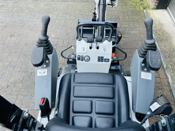 Grote foto bobcat e10z minigraver nieuw incl cw05 wissel 3 bakken doe het zelf en verbouw kranen en graafmachines