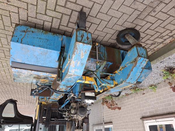 Grote foto veegmachine diesel rolbezem 2 35 m agrarisch veegmachines