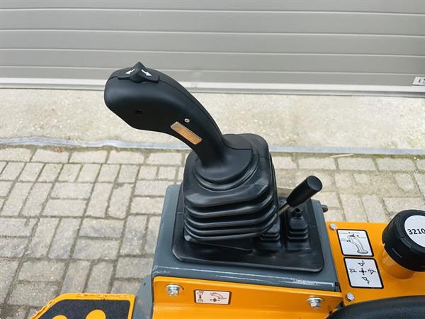 Grote foto giant g1200 minishovel kniklader nieuw agrarisch shovels