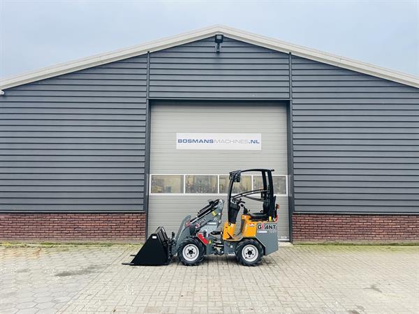 Grote foto giant g1200 minishovel kniklader nieuw agrarisch shovels