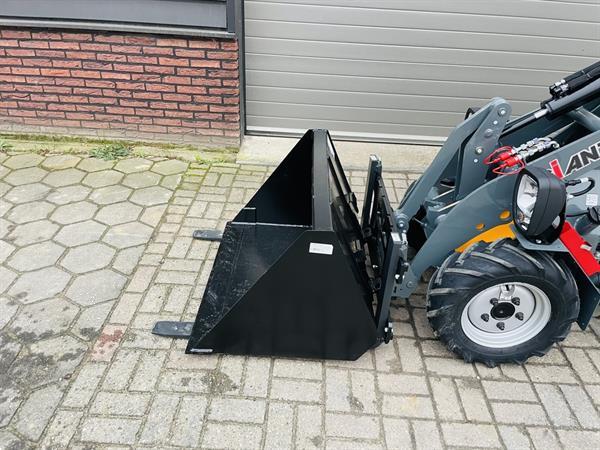 Grote foto giant g1200 minishovel kniklader nieuw agrarisch shovels