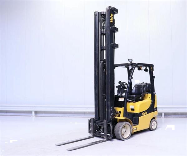 Grote foto yale agrarisch heftrucks