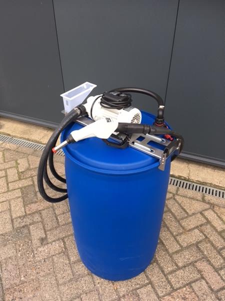 Grote foto vatpomp voor adblue pro 230v met sb325 doe het zelf en verbouw compressors