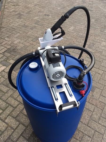 Grote foto vatpomp voor adblue pro 230v met sb325 doe het zelf en verbouw compressors