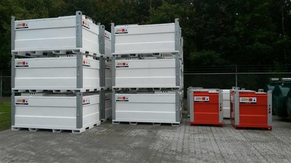 Grote foto dieseltank mobiel fuel box 2000 230v pomp doe het zelf en verbouw compressors