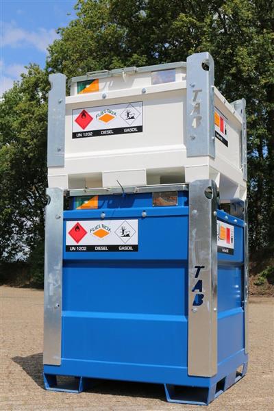 Grote foto dieseltank mobiel fuel box 2000 230v pomp doe het zelf en verbouw compressors