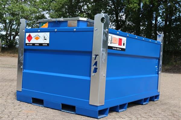 Grote foto dieseltank mobiel fuel box 2000 230v pomp doe het zelf en verbouw compressors