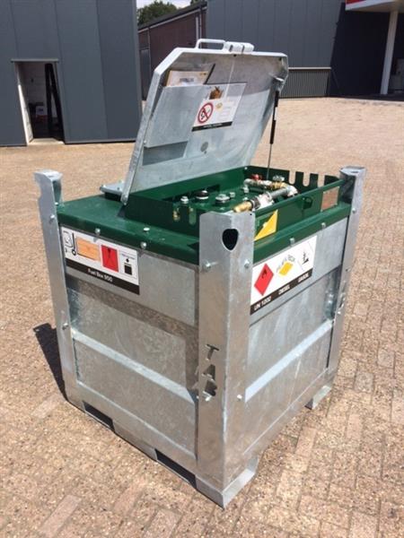 Grote foto dieseltank mobiel fuel box 0950 gegalvaniseerd 24v pomp doe het zelf en verbouw compressors