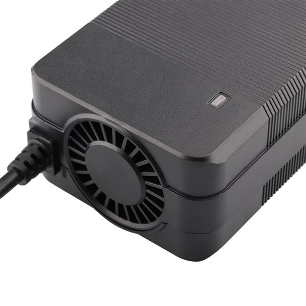 Grote foto 58.8v 3a elektrische fiets lader voor 14s 52v lithium batterij e bike charger hoge kwaliteit sterke fietsen en brommers elektrische fietsen