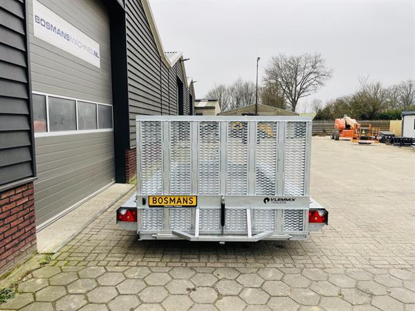 Grote foto vlemmix machinetransporter 3500 kg 400x180 nieuw met graafbakplateau opbergkist agrarisch aanhangwagens