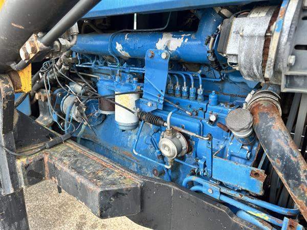 Grote foto ford 8210 agrarisch tractoren