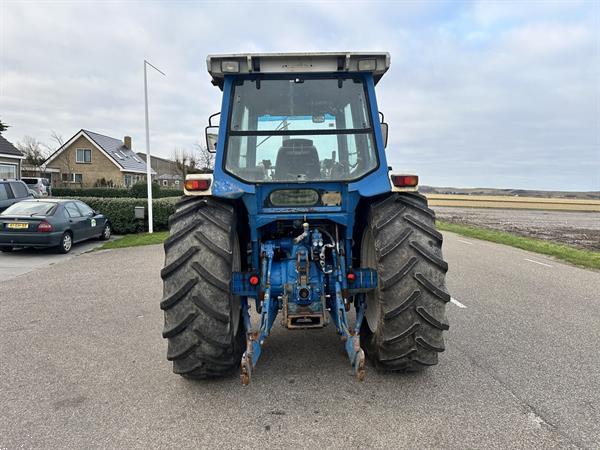 Grote foto ford 8210 agrarisch tractoren