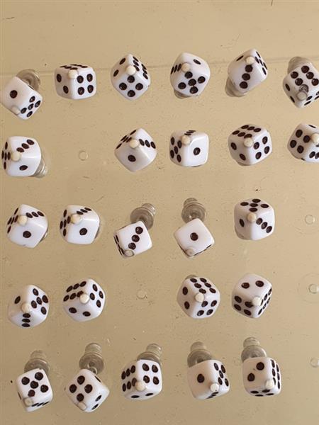 Grote foto dice earstuds. kleding dames sieraden