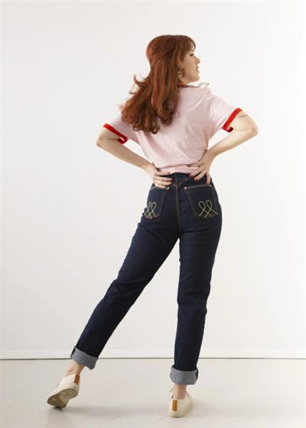 Grote foto lady k loves hug me baby. kleding dames broeken en pantalons