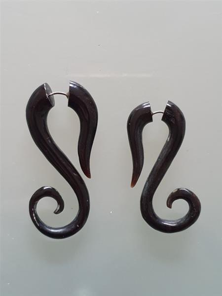 Grote foto fake stretcher s shape horn small. sieraden tassen en uiterlijk piercings