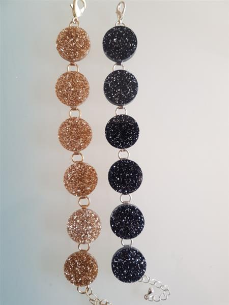 Grote foto bow and crossbones glam it up glitter disc bracelet in black. kleding dames sieraden