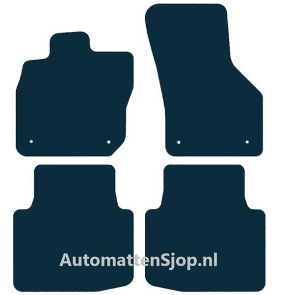 Grote foto super luxe velours zwart automatten skoda superb hybrid 2024 heden auto onderdelen overige auto onderdelen