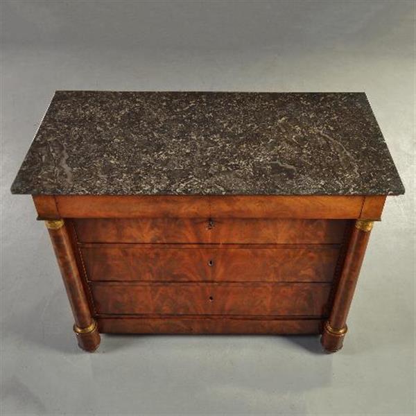 Grote foto antieke kasten grote empire commode ca. 1815 in bloemmahonie gemerkt wallaert a bruxelles met antiek en kunst stoelen en banken