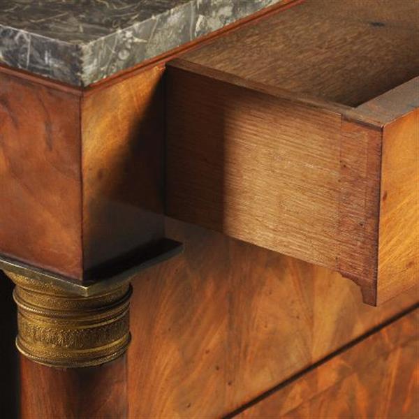 Grote foto antieke kasten grote empire commode ca. 1815 in bloemmahonie gemerkt wallaert a bruxelles met antiek en kunst stoelen en banken