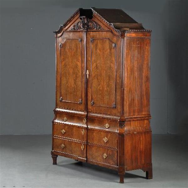 Grote foto antieke kast strak hollands kabinet met fronton overgangsperiode ca. 1800 no.412033 antiek en kunst stoelen en banken