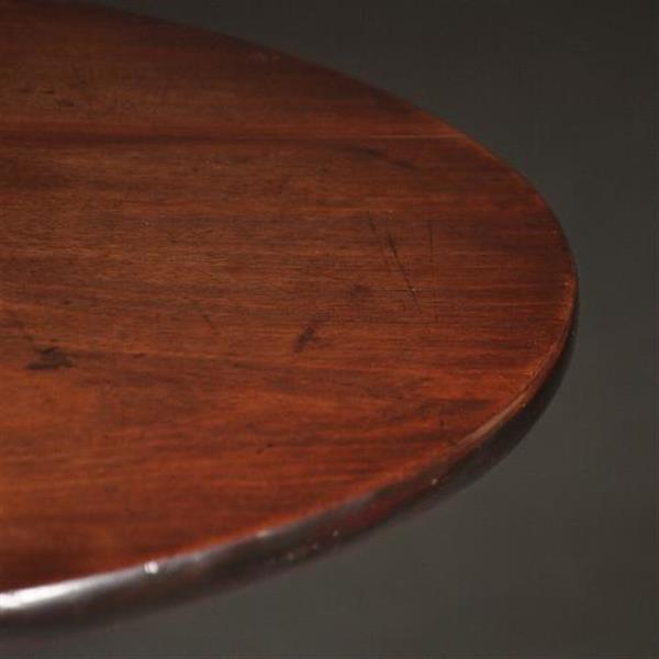 Grote foto antieke bijzettafels wijntafels georgian tilttoptable ca. 1800 in mahonie doorleefde kleur no. antiek en kunst stoelen en banken