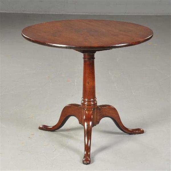 Grote foto antieke bijzettafels wijntafels georgian tilttoptable ca. 1800 in mahonie doorleefde kleur no. antiek en kunst stoelen en banken