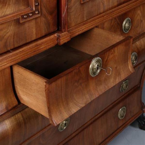 Grote foto antieke kast hollands louis seize kabinet ca. 1780 in blond mahonie met 13 laden no.570332 antiek en kunst stoelen en banken