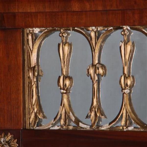 Grote foto antieke spiegels shouwspiegel in mahonie met goud maaswerk in de kroon 1830 no.571034 hoogte 1 antiek en kunst spiegels