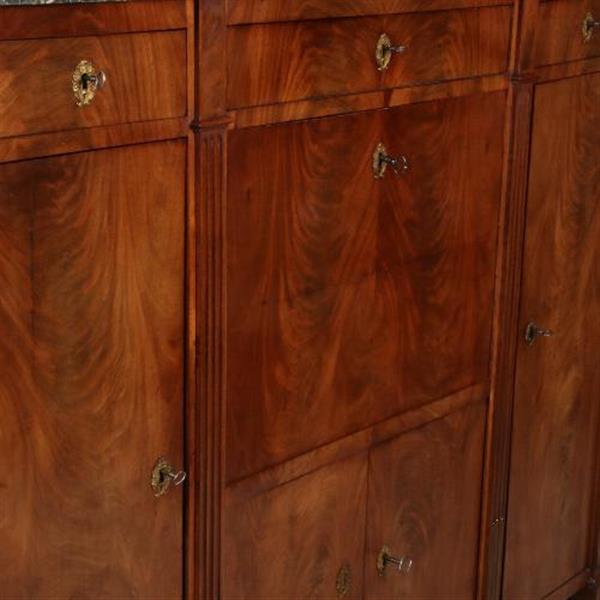 Grote foto brede empire secretaire of bar met zijkasten ca. 1810 in mahonie met marmer no.602117 antiek en kunst stoelen en banken